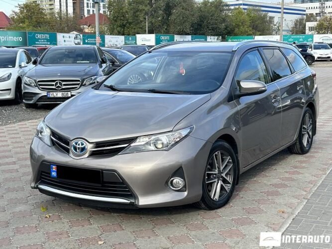 Toyota Auris 2014