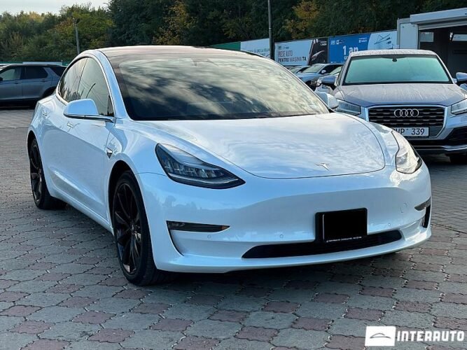 Tesla Model 3 2018