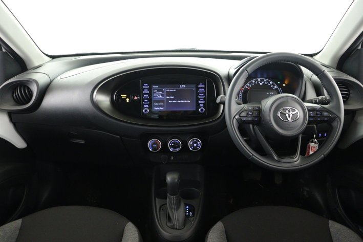 Toyota Aygo X VVT-I PURE